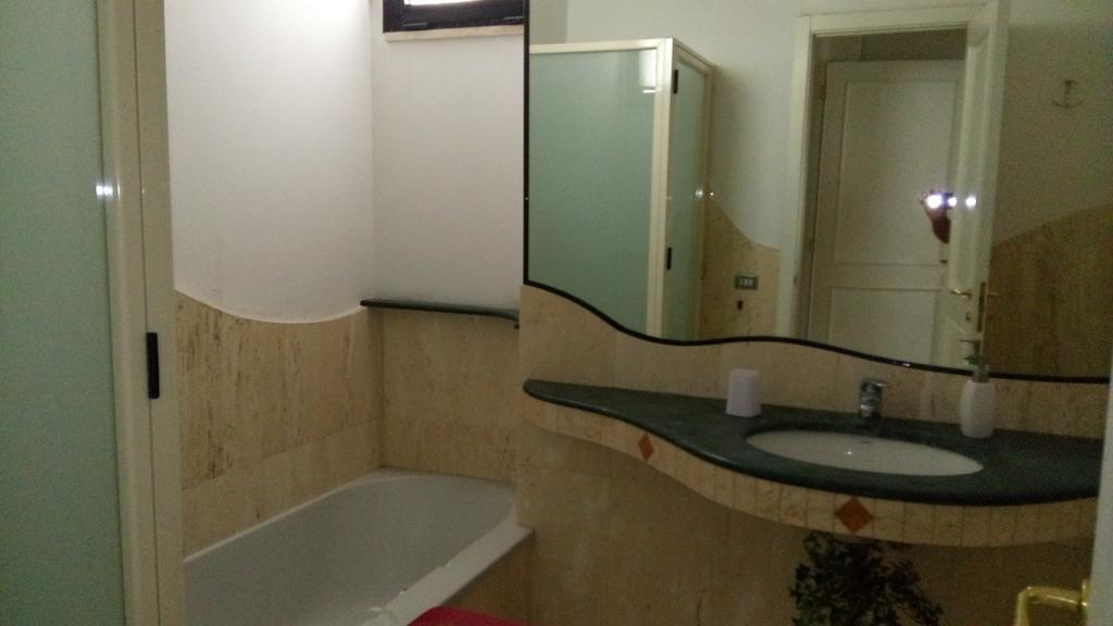 Bed and Breakfast La Terrazza Лечче Экстерьер фото